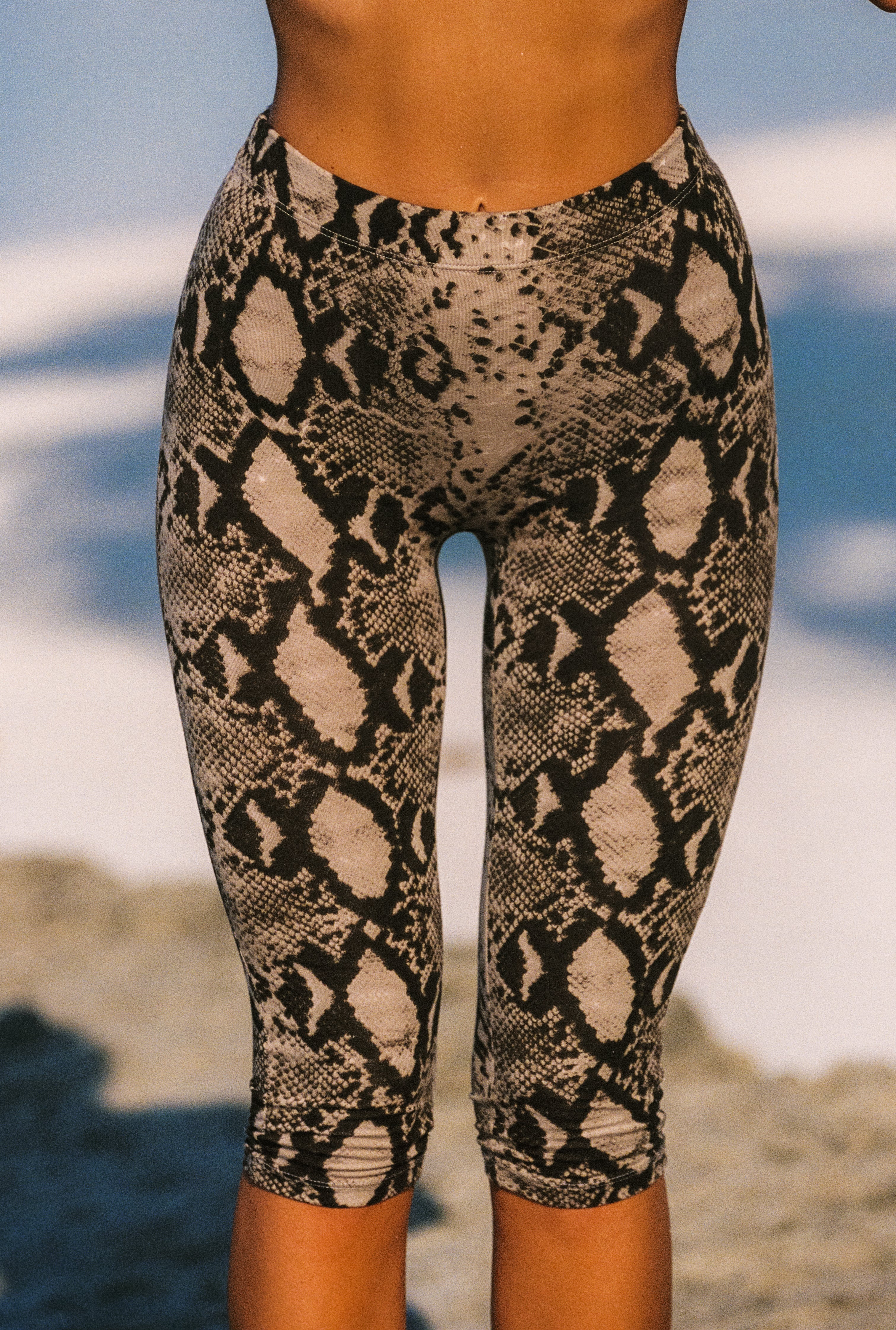 NO.128 Capri - Image 2